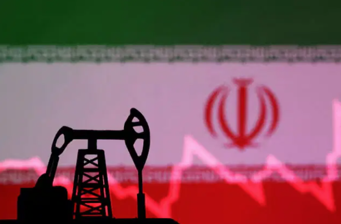 Iran is facing trouble with $17.5 billion worth of oil stranded in China